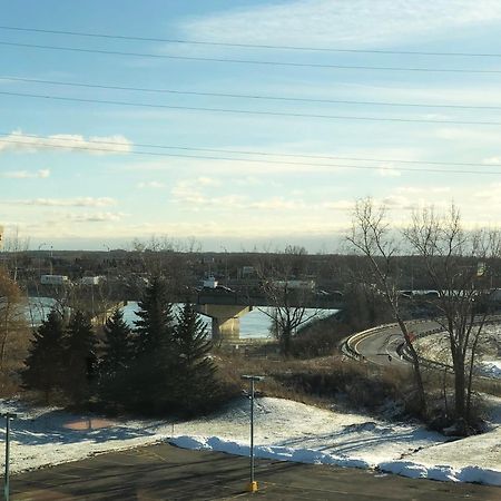 Hotels Gouverneur Montreal - Ile Charron Boucherville Buitenkant foto